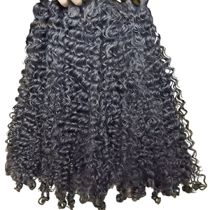 Paquete de 4 Extensiones de Cabello con Clip para Toda la Cabeza, <span class=keywords><strong>22</strong></span> Pulgadas, Onduladas y Rizadas, Cabello Sintético para Peinado Femenino - Product Image 4