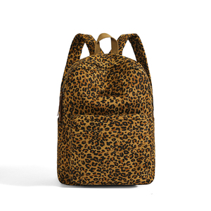 Bolsas de senderismo 8l 55L 9L Mochila de guepardo de piel sintética personalizada Mochila de estudiante con estampado de animales de escuela de felpa Mochila - Product Image 1