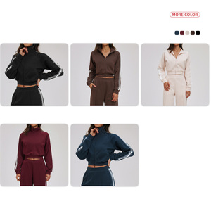 Nouvel ensemble <span class=keywords><strong>de</strong></span> survêtement élégant pour <span class=keywords><strong>femme</strong></span>, collection Printemps 2026, avec haut et pantalon <span class=keywords><strong>de</strong></span> <span class=keywords><strong>sport</strong></span> décontractés à blocs <span class=keywords><strong>de</strong></span> couleur, idéal pour le jogging et la détente. - Product Image 4