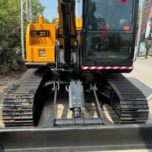 Mini pelle utilisée Sany SY95C 9.5 tonnes d'occasion Mini pelle ferme ménage Isuzu moteur Kawasaki Yanmar roulement pompe engrenage - Product Image 2