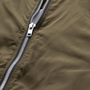 Venta al por mayor de los hombres de invierno profesional Deportes Bomber Hombre Chaquetas Top Nuevo Diseño de logotipo personalizado de pie Chaqueta de cuello para hombre - Product Image 5