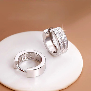 Orecchini Geometrici per Donne, Design Minimalista ed Elegante, Gioielli Versatili per l'Uso Quotidiano - Product Image 3