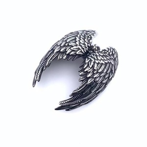 Yunnique Collier unisexe en acier inoxydable avec pendentif aile d'ange 2160147 - Product Image 5
