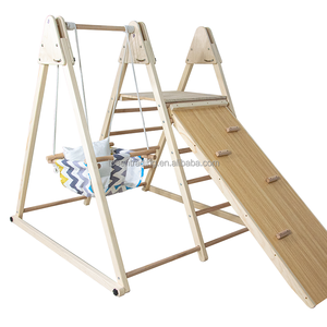 Estructura de Escalada Interior de Madera con Columpio para Niños Pequeños - Natural - Product Image 1