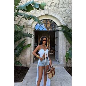 Robe de soirée blanche sans bretelles à nouer - Product Image 4