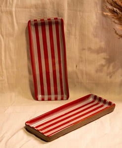 Plato de Cena con Rayas Rojas de Estilo Tribal, Tazón Decorativo con Acabado Craquelado, Cerámica de Gres de Alta Cocción, Apto para Horno de Microondas - Product Image 1