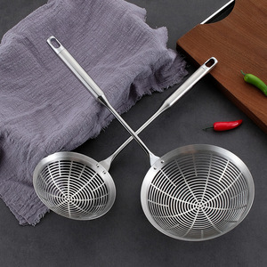 Stainless Steel Frying Strainer Large Long Handle Noodle Dumpling Strainer Household Kitchen Tool - Product Image 3