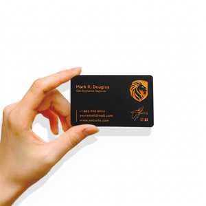 Carte de visite de luxe personnalisée de haute qualité en carton noir avec estampage à chaud doré, impression offset sur papier artistique fantaisie - Product Image 1