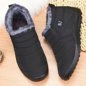<span class=keywords><strong>Botas</strong></span> de algodón informales de invierno <span class=keywords><strong>para</strong></span> <span class=keywords><strong>hombre</strong></span>, zapatos de tela con aislamiento de felpa, suelas blandas y características de seguridad antideslizantes gruesas - Product Image 1