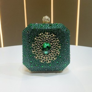 Fabricant de pochettes de soirée en strass vert émeraude de luxe pour mariage - Product Image 1