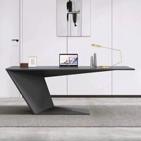 Bureau de direction moderne et élégant, table de travail créative et accessible, bureau d'étude décontracté, design luxueux, finition peinte, extensible, pour la maison