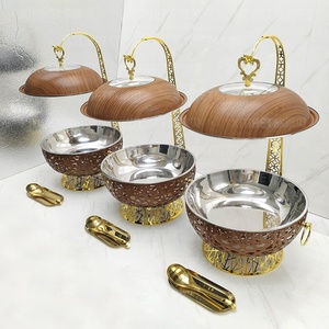 Nouveau design <span class=keywords><strong>de</strong></span> luxe, réchaud <span class=keywords><strong>de</strong></span> <span class=keywords><strong>service</strong></span> en <span class=keywords><strong>bois</strong></span> et acier inoxydable doré avec couvercle suspendu pour mariages et réceptions - Product Image 3
