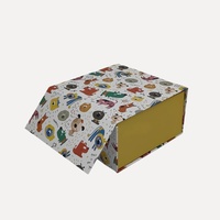 Hochwertige Wellpappe Weihnachtsgeschenkbox Fotorahmen Flachpack Faltbares Design Magnetverschluss Matt Laminierung