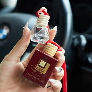 Juego de Ambientadores de coche de lujo de 4 fragancias de diseñador, 8ml cada una, estilo colgante con tapas de madera - Product Image 2