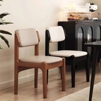 Chaise de salle à manger en bois massif au design nordique moderne avec dossier rembourré en cuir pour restaurant et hôtel, luxe léger