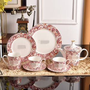 Arreglo de mesa de restaurante de hotel de gama alta con plato de carne con bordes rojos Juego de platos de comida occidental de cerámica de 10 pulgadas - Product Image 4