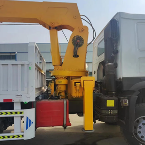 שלדת סינוטרק HOWO 6X4 עם מגוון תרופות, מנוף מפרקי עם זרוע טלסקופית הידראולית מתקפלת ומכשיר הידוק - Product Image 5