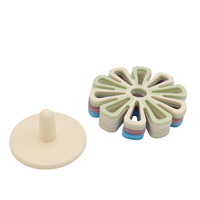 Ensemble de tapis en silicone liquide en forme de fleur résistant à la chaleur avec support de rangement, antidérapant et facile à nettoyer pour la cuisine et la table à manger