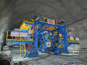 Industrieller Eisen-Tunnelbogen-Aufstelltrolley – Hochfeste, größenverstellbare Beton-Schalungsanwendung - Product Image 2