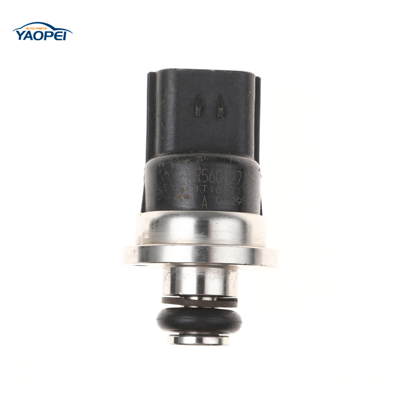 Mitsubishi Pajero Fuel Rail High Pressure Sensor - 100004892