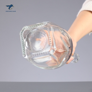 1 litro <span class=keywords><strong>de</strong></span> nuevo estilo <span class=keywords><strong>California</strong></span> Brandy botella <span class=keywords><strong>de</strong></span> vidrio para botella <span class=keywords><strong>de</strong></span> tapa <span class=keywords><strong>de</strong></span> plástico - Product Image 3