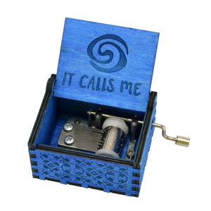 Caja Musical de Madera con Manivela, Let It Be, Hey Jude, Música de los Beatles - Product Image 1