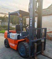 Forklift Diesel HELI CPCD70 7 Ton Berkualitas Tinggi Mesin Isuzu Tiang Tiga Tingkat Ban Solid untuk Penanganan Material Luar Ruangan