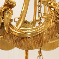 Lustre suspendu en cristal de luxe classique européen français, style victorien antique en laiton, avec couronne décorative