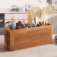 Organisateur de rangement de cuisine multifonctionnel sur pied, en bois massif moderne, à trois niveaux, pour bols, assiettes et plats
