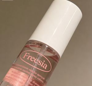 Spray désodorisant parfumé PEACH JO+ style coréen bois de santal 33 pour hommes et femmes. - Product Image 4