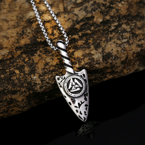 Collar con colgante de flecha de acero inoxidable yunnique con logotipo de triángulo de runas vikingas, joyería nórdica para hombre, regalo, cadena de 60cm - Product Image 1