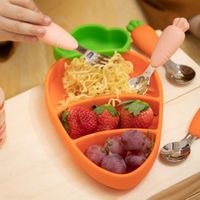 Assiette à dîner en silicone pour alimentation de bébé en forme de carotte, plaque d'aspiration en silicone divisée antidérapante avec ensemble de paille fourchette cuillère