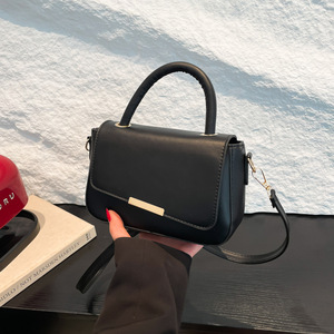 2026 New Korean Style Women's <b>Handbags</b> Lady's PU Leather Crossbody Bags Fashion Small Bags for Woman - Product Image 3