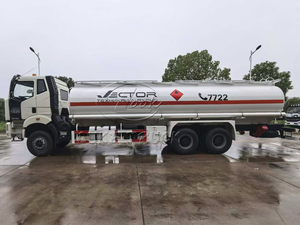 Camion-citerne polyvalent pour produits chimiques dangereux 20m³-35m³ Camion-citerne de ravitaillement aéroportuaire Camion-citerne à huile En stock - Product Image 3