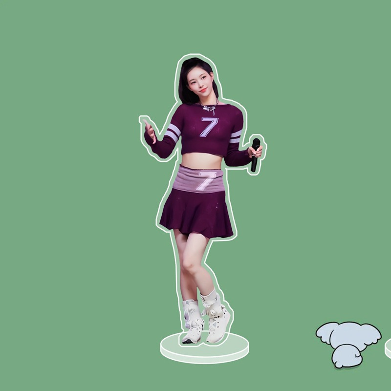 KPOP ILLIT 15CM Full-Body Acrylic Stand Figure - WONHEE MOKA YUNAH