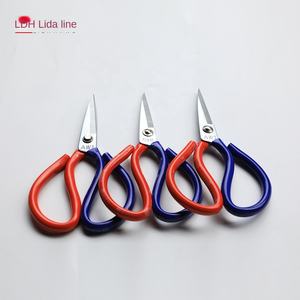 Ciseaux de papeterie de bureau, multi-usages, légers, poignée confortable, coupe en douceur le <span class=keywords><strong>papier</strong></span> <span class=keywords><strong>A4</strong></span>, documents, bleu, rouge, article de bureau essentiel - Product Image 3