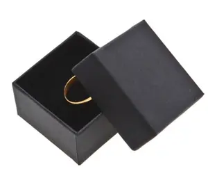 Portagioie neri con Logo personalizzato bracciale anello orologio collana orecchino regalo carta Kraft all'interno della scatola di imballaggio in cartone grigio