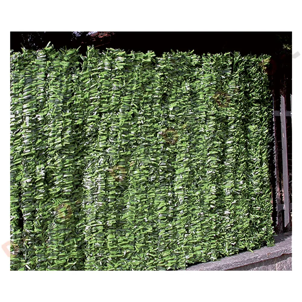 야외 가정 정원을위한 최고의 품질 정원 울타리 벽 패널 녹색 색상 PVC 인공 관목 식물