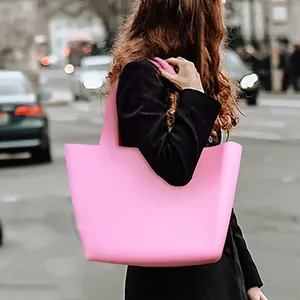 Beach Bag Tote Bags Women Silicone Beach Hand Bags Custom Logo Waterproof Fashion Silicone Handbag Red And Pink