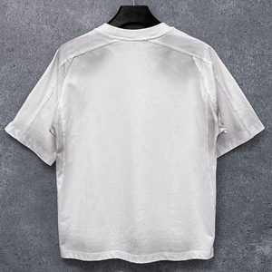 QIANSHI T-shirt Oversize da Uomo in Cotone Pesante, con Ricamo e Effetto Delavé, Patchwork Personalizzato con Logo, Stile Casual Designer - Product Image 2