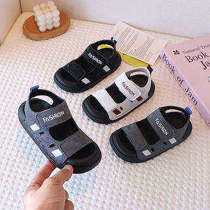 Sandales de sécurité antidérapantes pour garçons à la mode et légères à bout ouvert pour enfants nouvellement conçues - Product Image 2