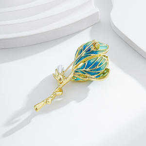 Broche Fleur Plaqué Or de Luxe pour Femme – Élégante Épingle pour Mariage & Soirée, Corsage de Cardigan, Idée Cadeau - Product Image 4