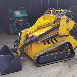 <span class=keywords><strong>Mini</strong></span> Cargador Compacto Eléctrico Micro-Track Slip en Venta con Accesorios - Product Image 5