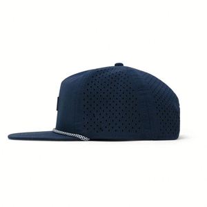 Casquette de baseball de logo de Pvc en caoutchouc de 5 panneaux de haute qualité, casquette de baseball de corde de chapeau perforée par trou découpé au laser imperméable - Product Image 2