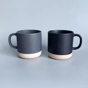 Taza de Desayuno Personalizada de Fábrica, Combinación de Dos Colores, Blanco Mate/Negro Moteado, para Té, Chocolate, Leche, Regalos - Product Image 1