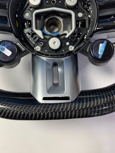 Volante de Fibra de Carbono <span class=keywords><strong>AMG</strong></span> de Lujo Hecho a Mano para Mercedes Benz W213 W463 W222 G63 C43 GLS53 GT50 A45 <span class=keywords><strong>AMG</strong></span> con Botones OLED - Product Image 3