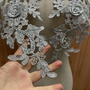 Un par de Apliques de encaje Floral con diamantes de imitación y purpurina para coser parches con Motivos de encaje de flores para coser vestidos - Product Image 6