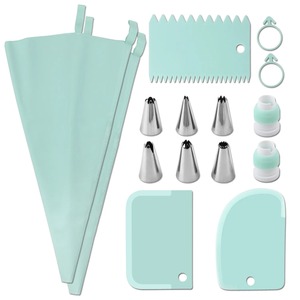 Juego de Bolsas de Repostería de Silicona Rosa con Boquillas de Acero Inoxidable y Herramientas de Repostería, Kit de Repostería Reutilizable de 15 Piezas - Product Image 5