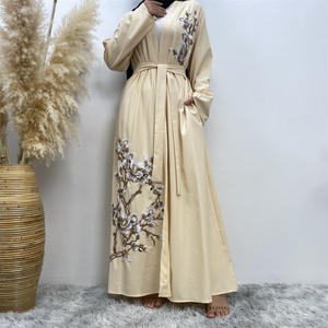 1717# Crepe Simplicity Beautiful Flowers Embroidery Casual Cardigan Kimono Muslim Women Fashionable <b>Abaya</b> - Product Image 3