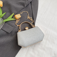 Nouveau design de sac à main de luxe avec fermoir coquille, sac de soirée tendance pour femme, pochette de mariage, sac à bandoulière à chaîne